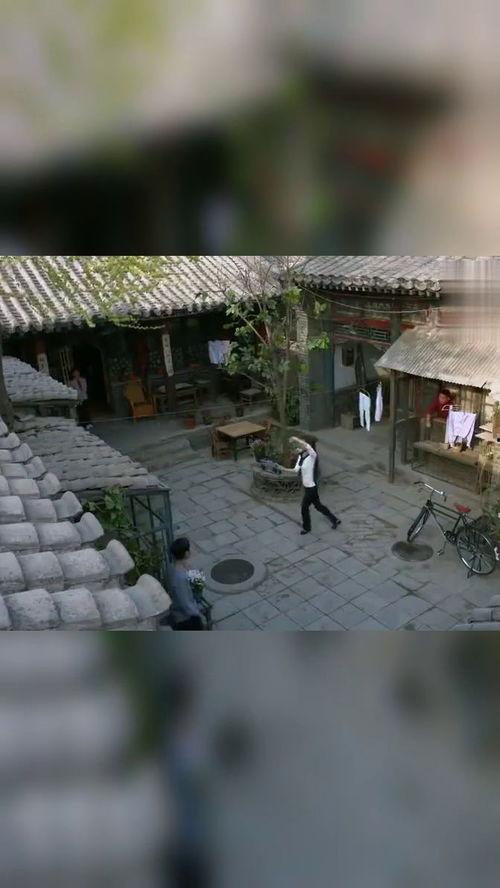 趴墙头吃瓜,揭秘网络热议背后的故事